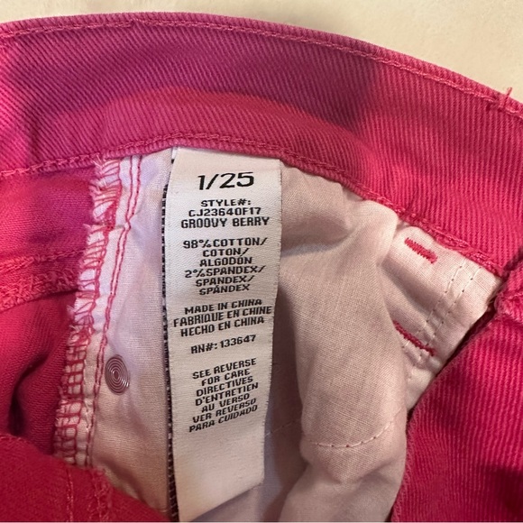Celebrity Pink High Waist Pink Distressed Jeans Size 1/25 - Picture 6 of 11